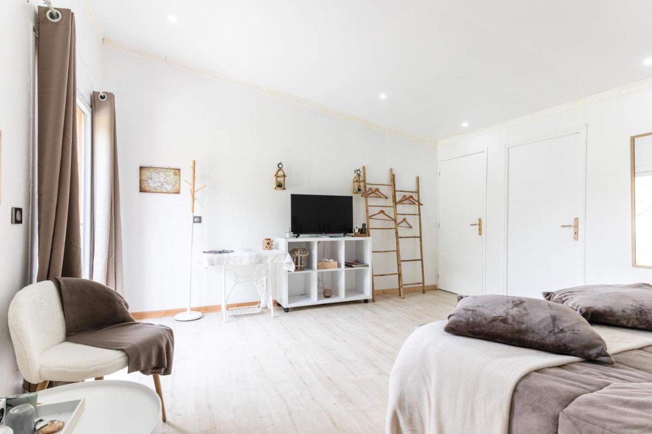 Bed and Breakfast Domaine Mon Doux Reve Terrasson Exterior foto