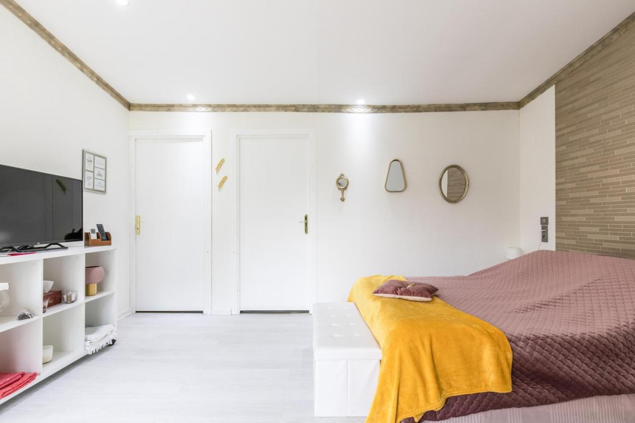Bed and Breakfast Domaine Mon Doux Reve Terrasson Exterior foto